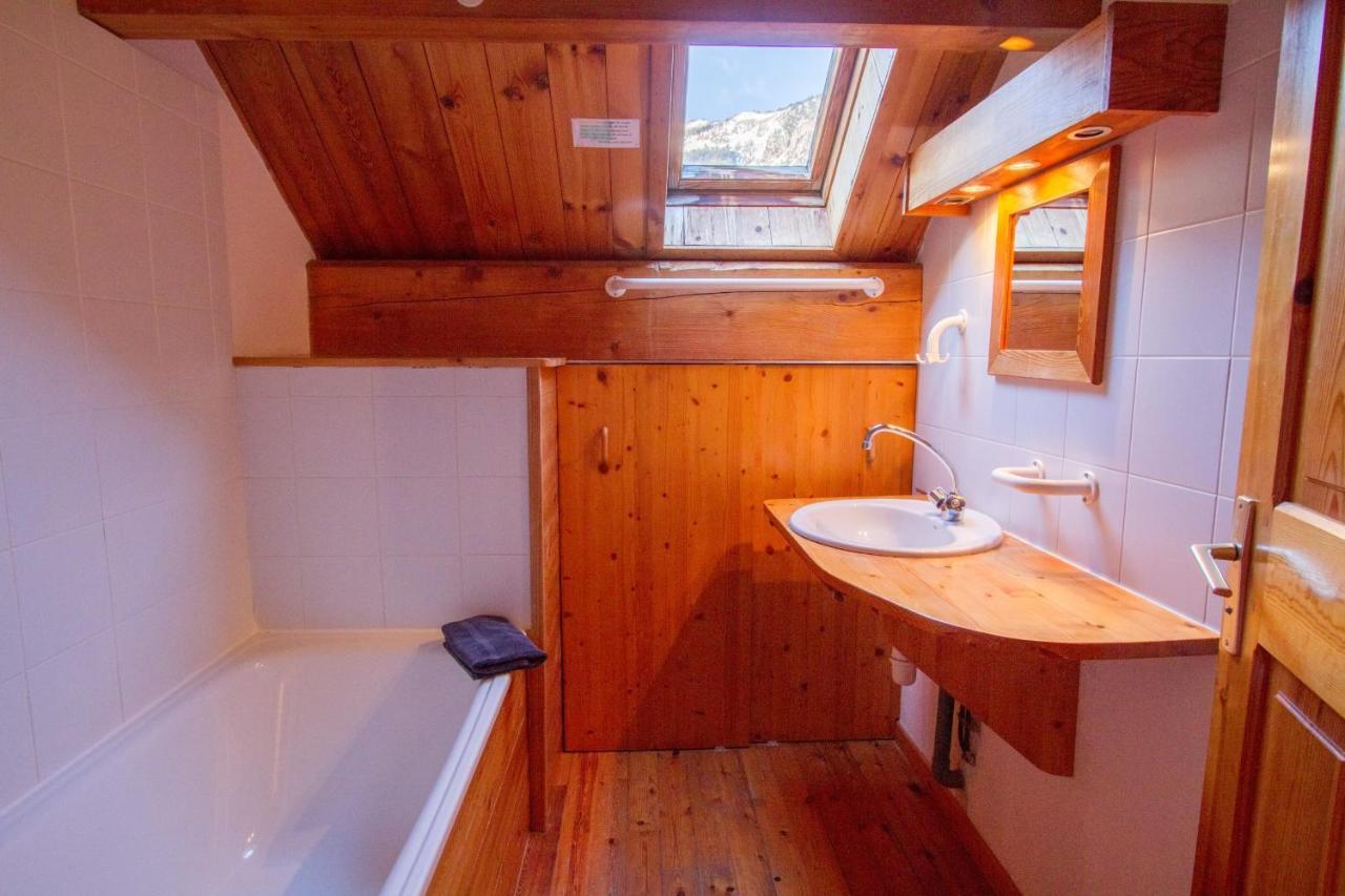 Chalet Le Melezin Hameau Des Chazals Nevache Hautes Alpes Exterior photo